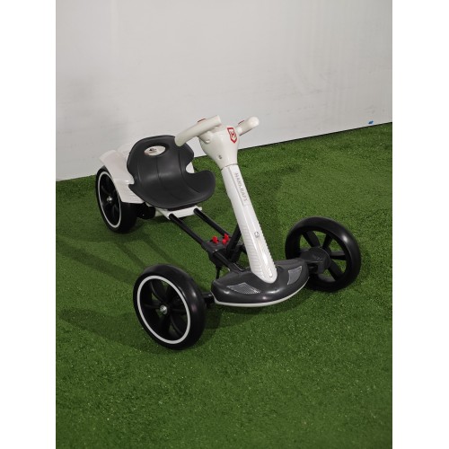 Kart electric pliabil, HARCRAFT, alimentare 12V, control parental prin telecomanda, 2 viteze , Inainte / Inapoi, Alb + Negru