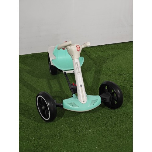 Kart electric pliabil, HARCRAFT, alimentare 12V, control parental prin telecomanda, 2 viteze , Inainte / Inapoi, Alb + Verde